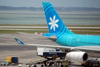 F-OSEA @ AKL - At the gate in Auckland - by Micha Lueck