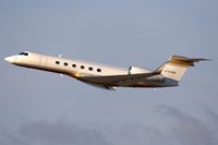 N721MM @ LAX - MGM Mirage 2000 Gulfstream G-V departing RWY 25R enroute to Las Vegas McCarran Int'l (KLAS).