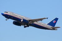 N405UA @ LAX - United Airlines N405UA (FLT UAL116) climbing out from RWY 25R enroute to Chicago O'Hare Int'l (KORD).