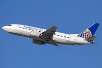 N12319 @ LAX - Continental Airlines N12319 (FLT COA731) climbing out from RWY 25R enroute to George Bush Intercontinental Houston (KIAH).