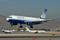 N426UA @ KLAS - United Airlines / 1995 Airbus Industrie A320-232 - by Brad Campbell
