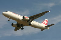 HB-IJQ @ EBBR - descending to rwy 25R