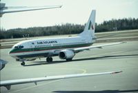 CS-TIH @ EFHK - Boeing 737-300