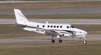 N87NW @ HOU - Lands on 12R - by Michael Bludworth