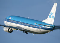 PH-BDS @ EGCC - Back end of a nice looking Dutch 737 - by Kevin Murphy