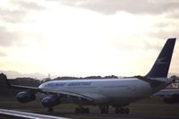 LV-ZPJ @ AKL - Taxiing to the runway - by Micha Lueck