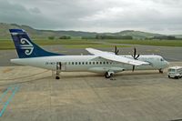 ZK-MCY @ DUD - Getting ready for the next 55 minutes leg to Christchurch - by Micha Lueck