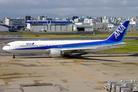 JA8273 @ RJFF - B.767