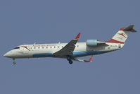 OE-LCL @ VIE - Austrian Arrows Regionaljet - by Yakfreak - VAP