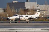 HB-GJR @ VIE - Bergair Beech350