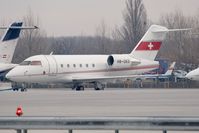 HB-IKS @ VIE - Air Charter CL600