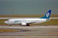 ZK-SJE @ AKL - Taxiing to the gate - by Micha Lueck