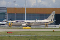VP-CBB @ VIE - Bosco B737-8AW(BBJ2) - by Thomas Ramgraber-VAP