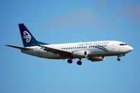 ZK-FRE @ AKL - on finals at Auckland - by Micha Lueck