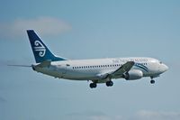 ZK-FRE @ AKL - on finals at Auckland - by Micha Lueck
