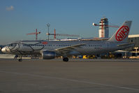 OE-LEX @ VIE - Fly Niki Airbus 320 - by Yakfreak - VAP
