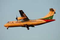 LZ-ATS @ VIE - Viaggio Air ATR42-500 - by Thomas Ramgraber-VAP
