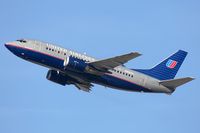 N906UA @ LAX - United Airlines N906UA (FLT UAL1190) climbing out from RWY 25R enroute to Denver Int'l (KDEN).