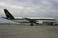 N124UP @ CGN - visitor - by Wolfgang Zilske
