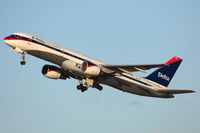 N688DL @ LAX - Delta Airlines N688DL (FLT DAL1162) climbing out from RWY 25R enroute to Salt Lake City Int'l (KSLC).