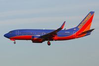 N489WN @ LAX - Southwest Airlines N489WN (FLT SWA569) from Tucson Int'l on short final to RWY 25R early in the morning.