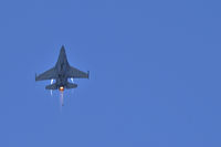 88-0492 @ KLSV - Lockheed Martin / USAF / F-16C Fighting Falcon (cn 1C-94) / Aviation Nation 2006