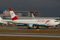 OE-LAE @ VIE - Austrian Airlines Boeing 767-300 - by Yakfreak - VAP