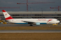 OE-LAE @ VIE - Austrian Airlines Boeing 767-300 - by Yakfreak - VAP