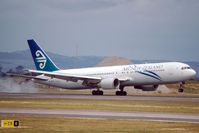 ZK-NCG @ AKL - Touching down - by Micha Lueck