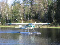 N44008 - New Baumann Floats - by D. Gervae