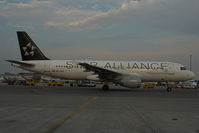 9A-CTM @ VIE - Croatia Airlines Airbus 320 in Star Alliance colors - by Yakfreak - VAP