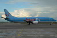 OO-TUA @ VIE - Jetairfly Boeing 737-400