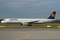 D-AIRH @ VIE - Lufthansa Airbus 321 - by Yakfreak - VAP