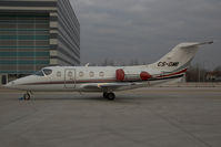 CS-DMI @ VIE - Netjets Beech 400