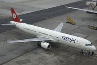 TC-JMB @ VIE - THY Airbus 321 - by Yakfreak - VAP