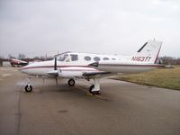 N1637T @ KRFD - Cessna 414