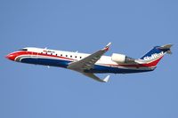 N413SW @ LAX - SkyWest Airlines N413SW (FLT SKW6526) climbing out from RWY 25R enroute to Phoenix Sky Harbor Int'l (KPHX).