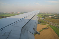 OE-LNO @ AMS - Lauda Air B737-700 (final for AMS rwy18R) - by Thomas Ramgraber-VAP