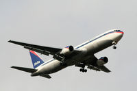 N130DL @ ATL - On final for Runway 9R - by Michael Martin