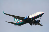 N173AT @ ATL - On final for Runway 9R - by Michael Martin