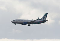 N326AT @ ATL - On final for Runway 10 - by Michael Martin