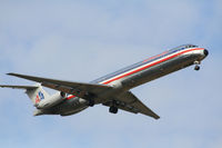 N7530 @ ATL - On final for Runway 9R - by Michael Martin
