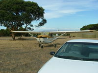 VH-SEA @ SA - VH-SEA at Muston Heights on Kangaroo Island jan 06 - by Q. Blatchford