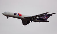 N211FE @ KBDL - FedEx on final to 33 from KIAD - by Nick Michaud