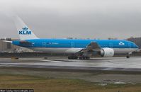 PH-BQO @ KPAE - Taxi test at Paine Field