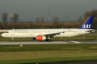 OY-KBK @ DUS - visitor - by Wolfgang Zilske