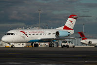 OE-LFL @ VIE - Austrian Arrows Fokker 70 - by Yakfreak - VAP
