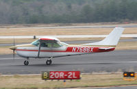 N7586X @ PDK - Landing Runway 2L - by Michael Martin