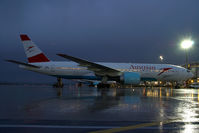 OE-LPA @ VIE - Austrian Airlines Boeing 777-200 - by Yakfreak - VAP