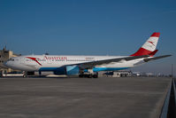 OE-LAM @ VIE - Austrian Airlines Airbus A330-200 - by Yakfreak - VAP